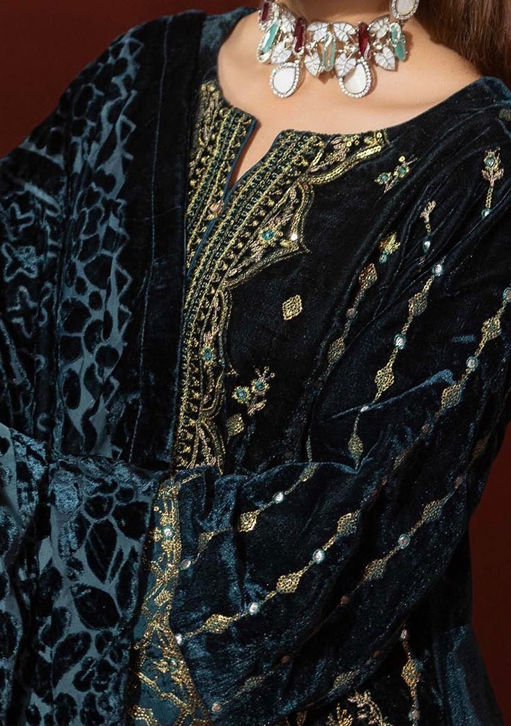 Adan's Libas Plachi Pakistani Velvet Dress - db27421