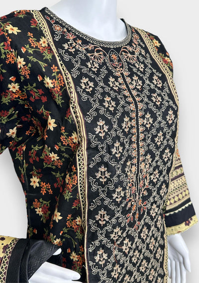 Embroidered 3 Pieces Pakistani Cotton Dress - db25697