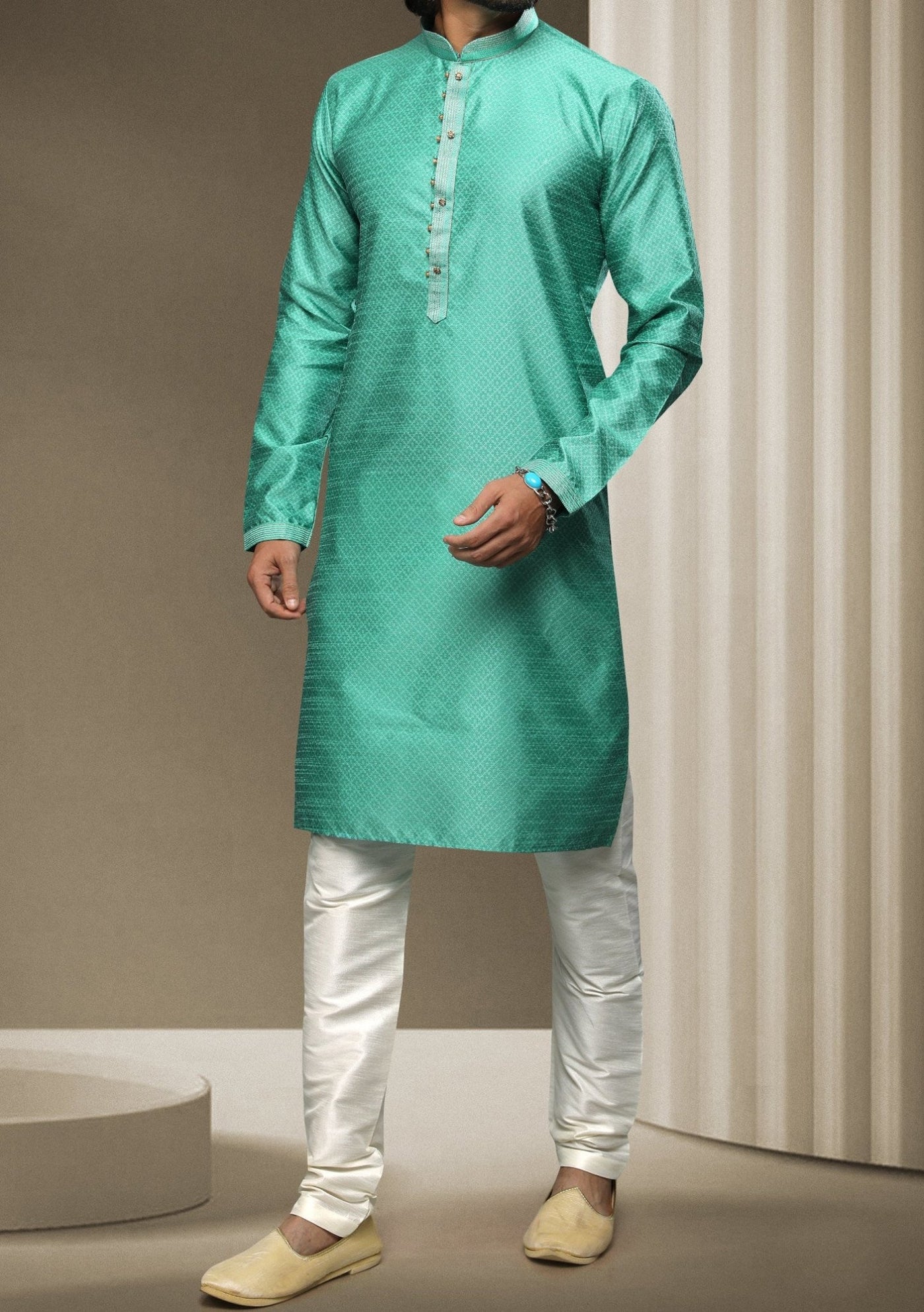 Men's Traditional Party Wear Kurta Pajama - db20425