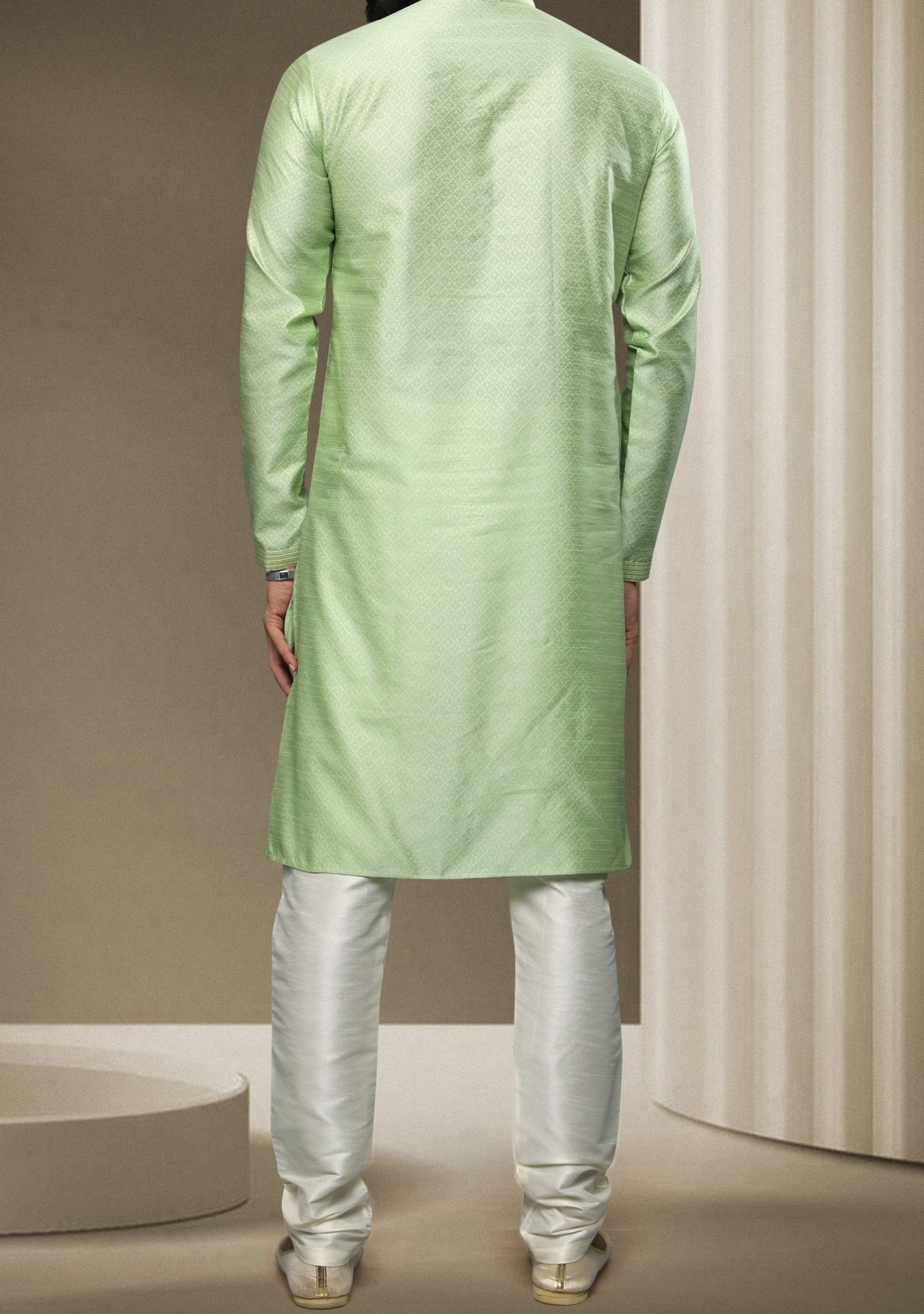 Men's Traditional Party Wear Kurta Pajama - db20421